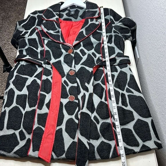 Moka  Sport Giraffe Print Belted Notch Collar Coat Size Large - Picture 8 of 9